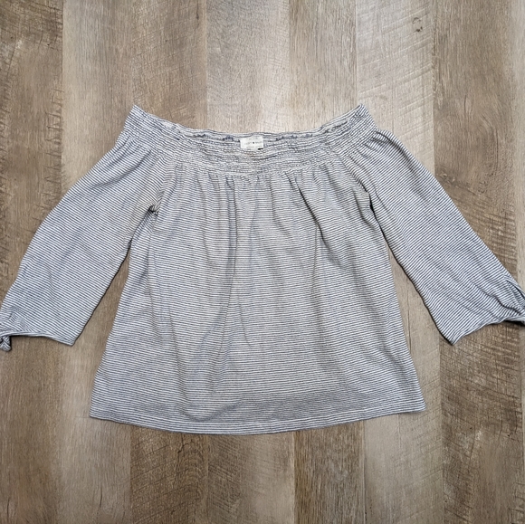 Lucky Brand Off the Shoulder Striped Top Size Small - Picture 7 of 7